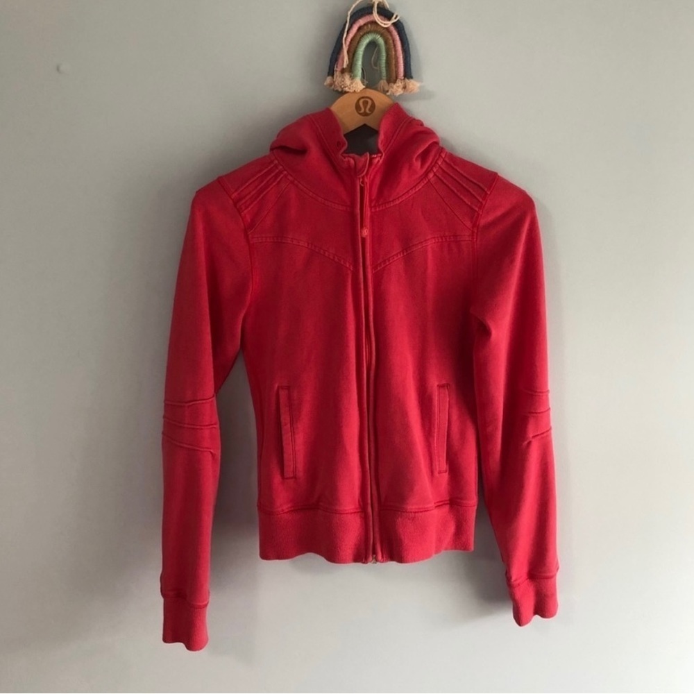 Lululemon Sanctuary Jacket -Passion Pink -Sz 4-VGUC​​​ ☀️🌸​